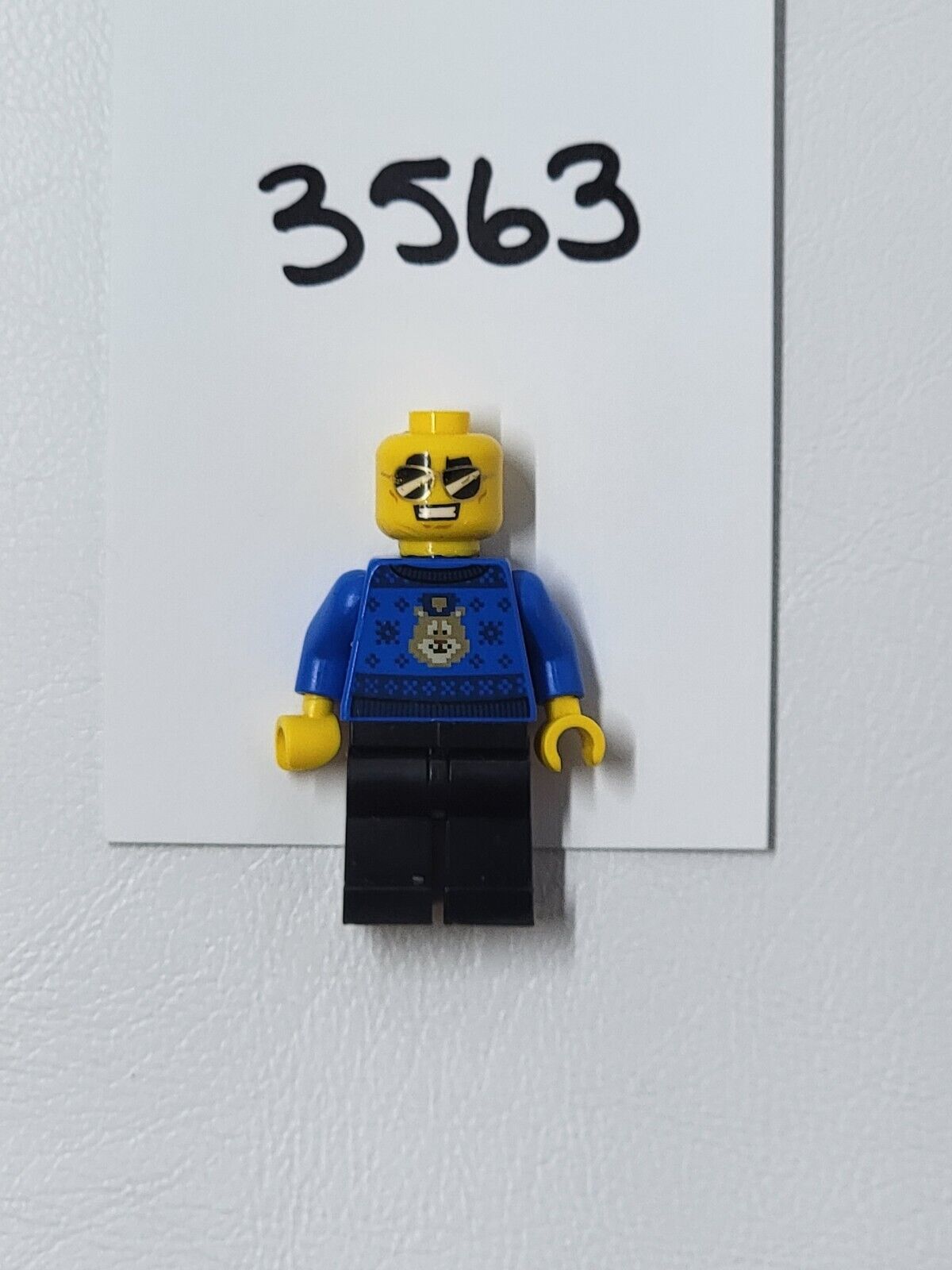 Lego Police Officer - Duke DeTain Set 60268 Minifigure Sweater Blue