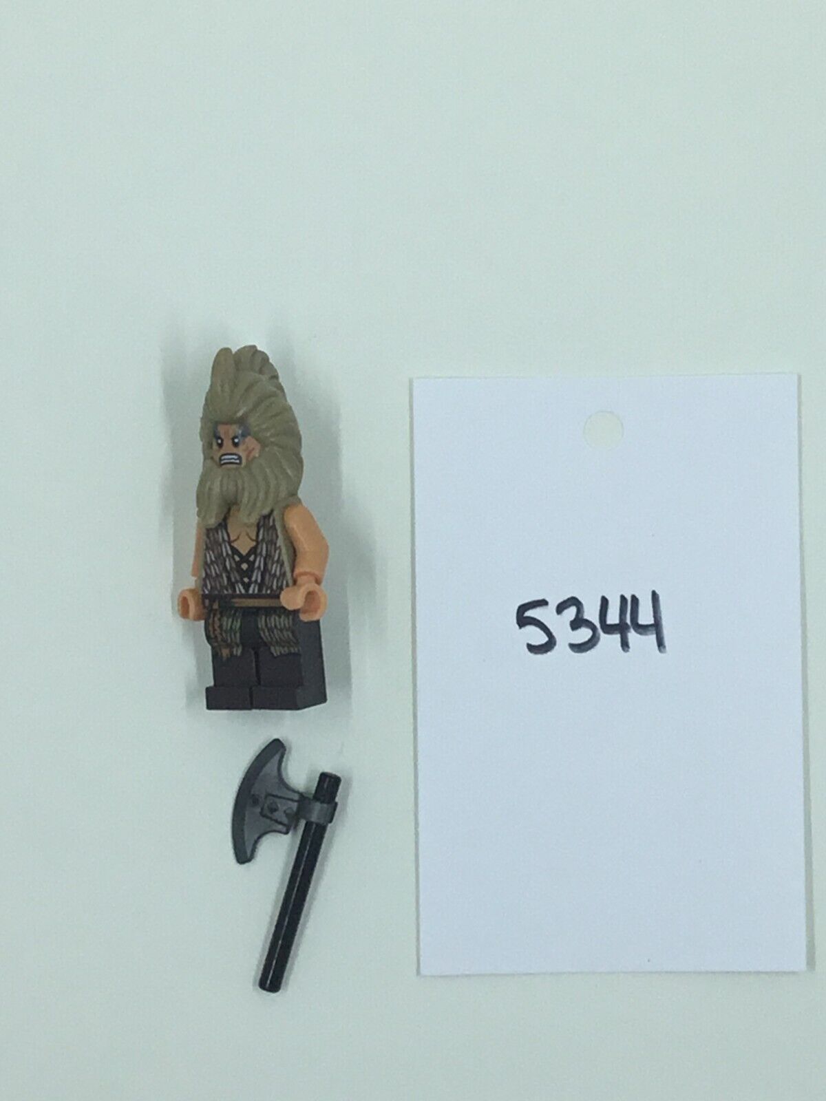 LEGO The Hobbit Desolation of Smaug 79011 BEORN Minifigure w/ Axe C0361