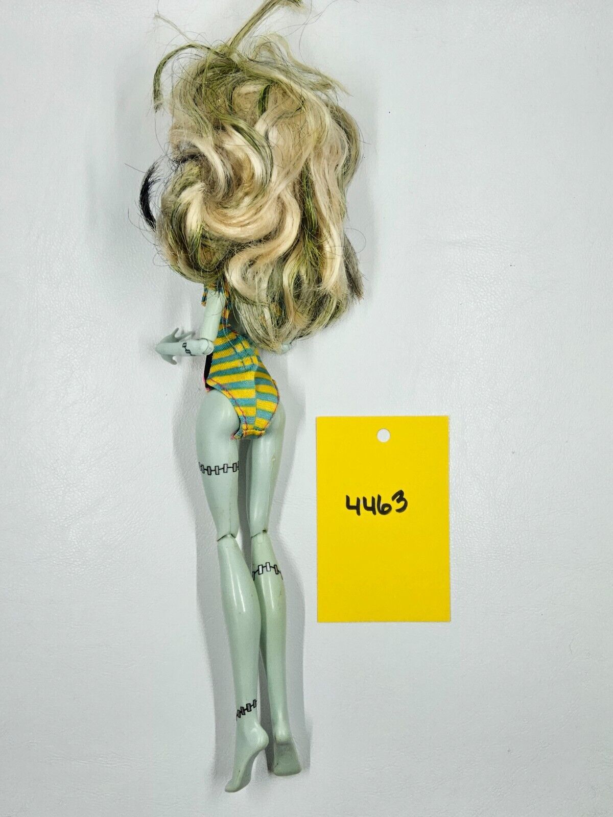 Monster High Doll Gloom Beach Frankie Stein Mattel 2010
