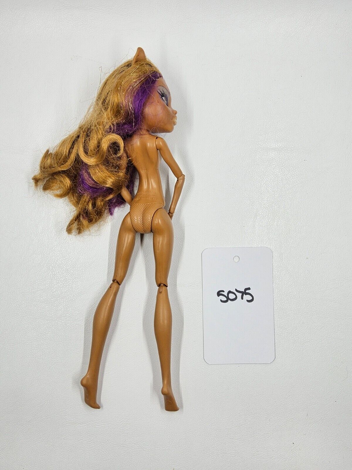 Monster High Clawdeen Wolf 13 Wishes Fashion Doll Haunt the Casbah