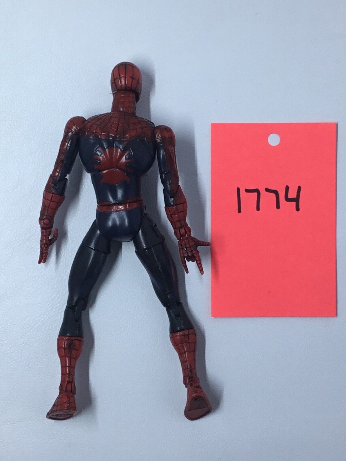 Marvel Origins Leaping Action SPIDER-MAN 6" Figure Hasbro 2006 comes as pictured