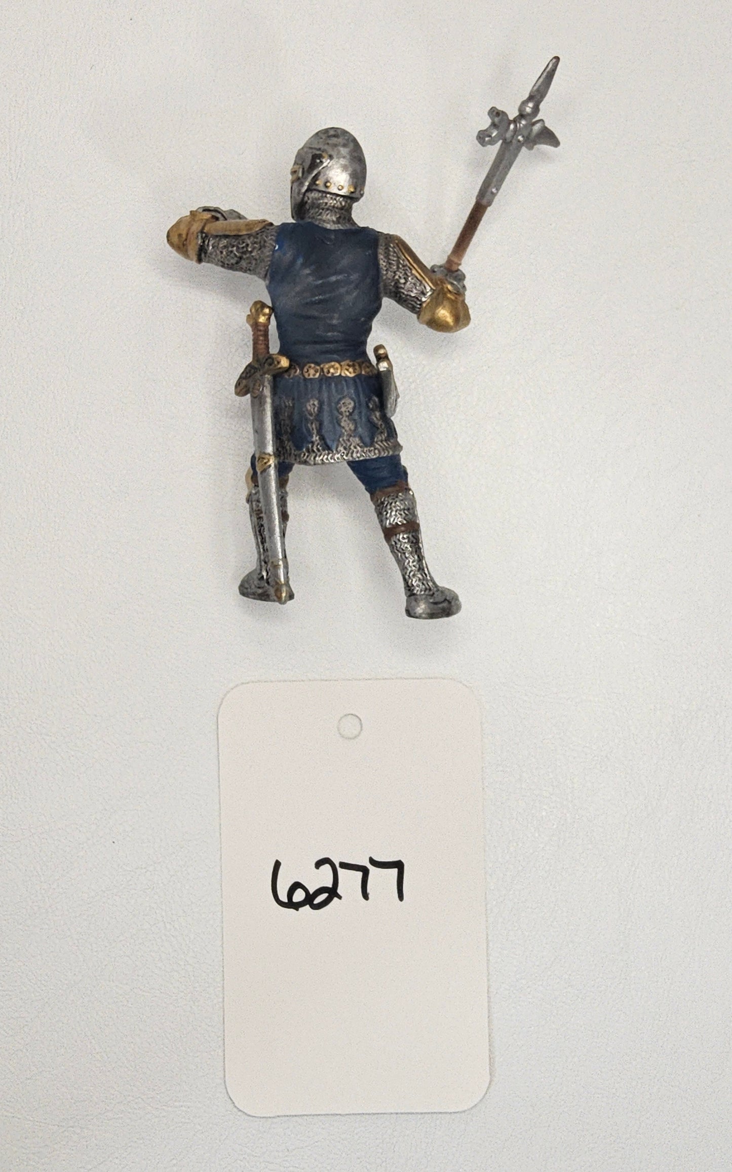 Schleich - Ritter Knight Foot Soldier With War Hammer