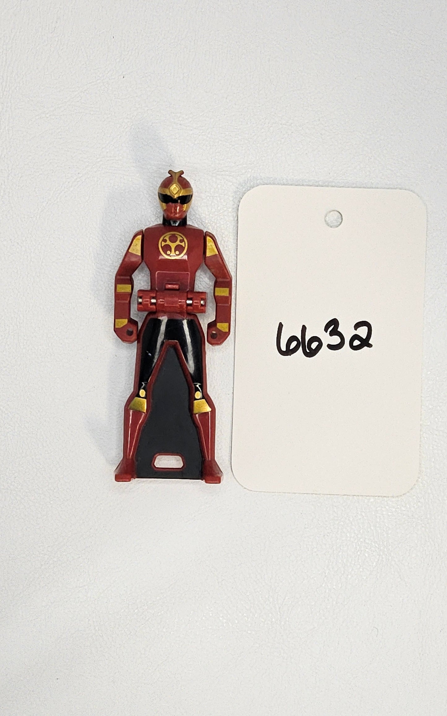 Gokaiger Ranger key - Hurricanger Kabuto