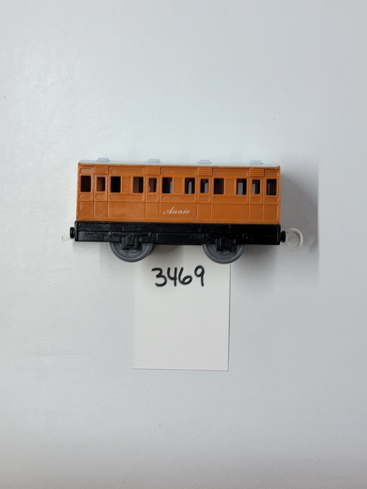 Thomas & Friends Trackmaster Annie Passenger Coach For Thomas