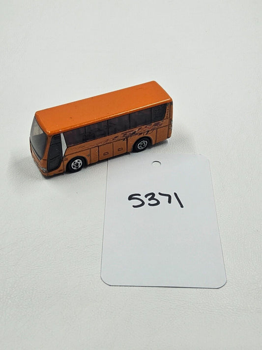 Tomy Tomica No.1 Mitsubishi Fuso Aero Queen (1:156)  JPN VERSION