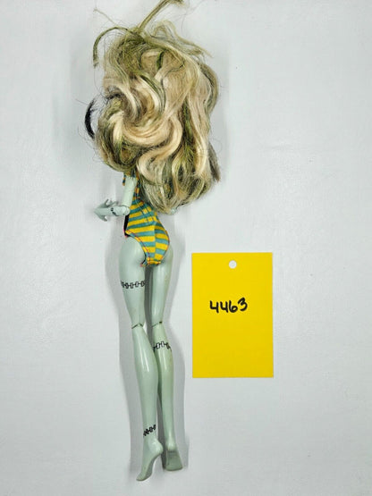 Monster High Doll Gloom Beach Frankie Stein Mattel 2010