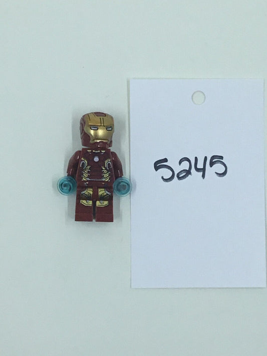 LEGO Marvel Age of Ultron Iron Man MINIFIGURE Mark 43 armor, from 76031, 2015