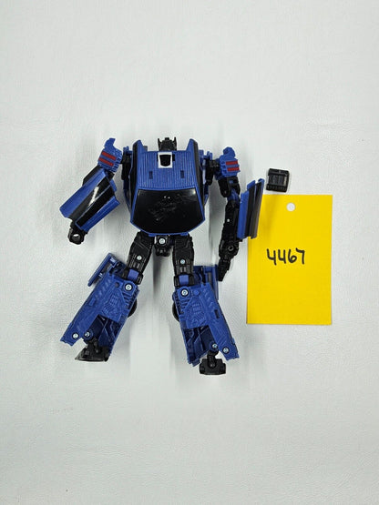 Transformers Collectors Club (TFCC) Deluxe class Counter-Punch