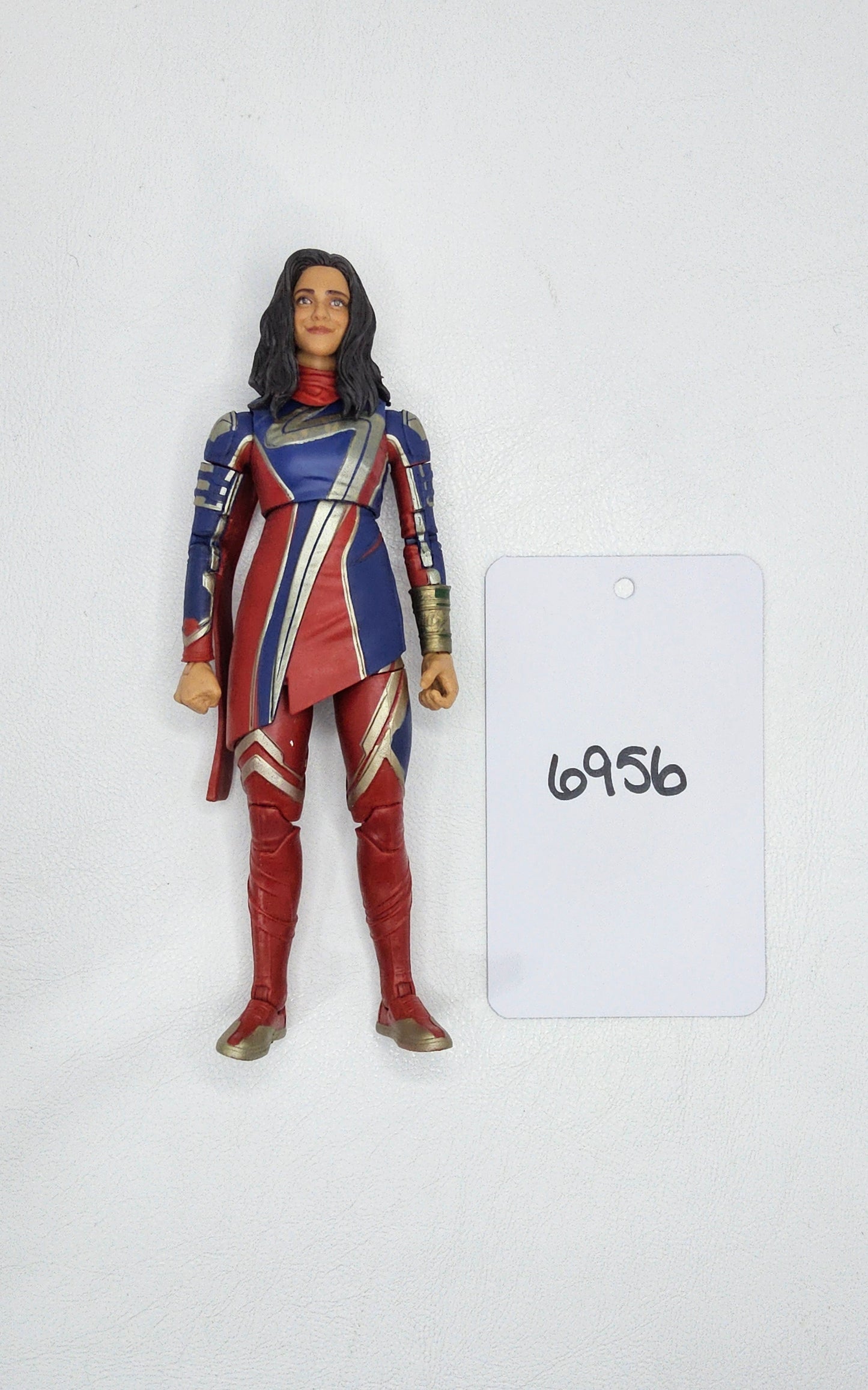 Ms Marvel - Awesome Hulk Wave - Marvel Legends