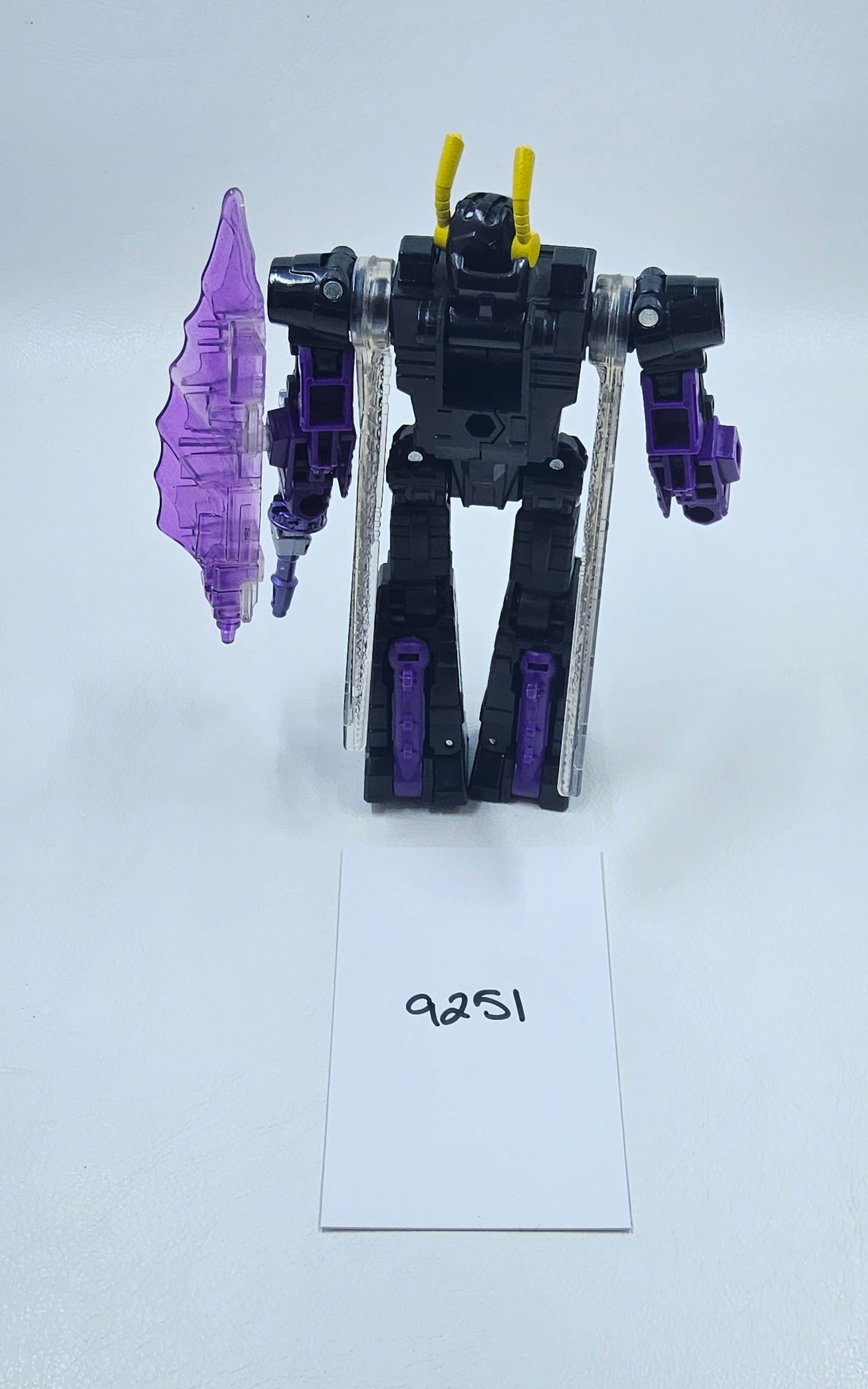 Transformers - Legacy - Kickback