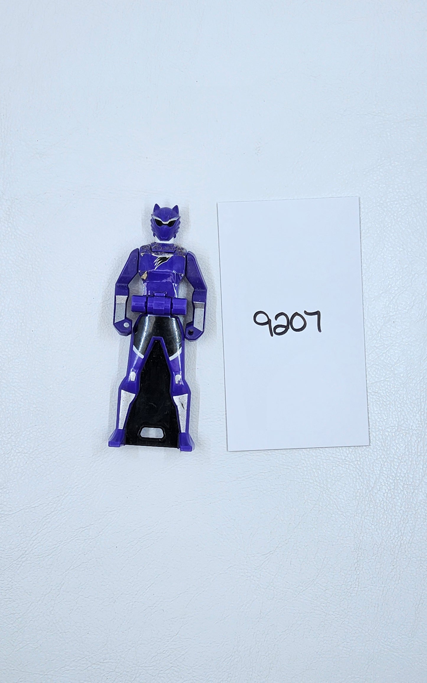 Gokaiger Ranger key - Geki Violet