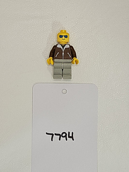 Brown Jacket - Lego city - Lego Minifigure